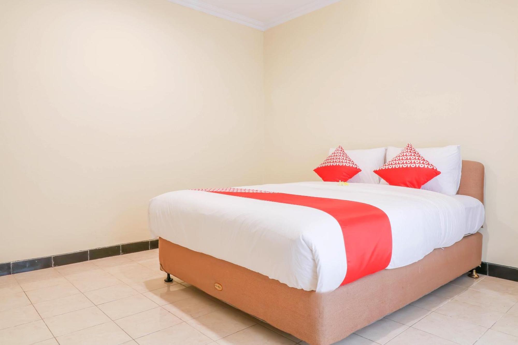 OYO 1654 Maha Bharata Kuta Inn Legian  Bagian luar foto