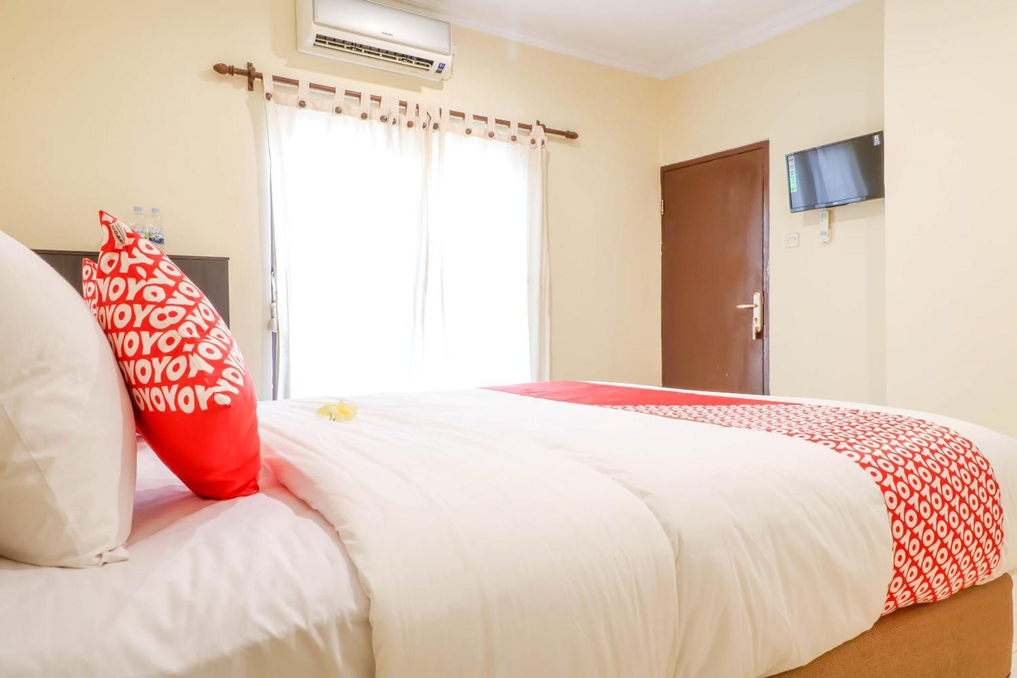 OYO 1654 Maha Bharata Kuta Inn Legian  Bagian luar foto