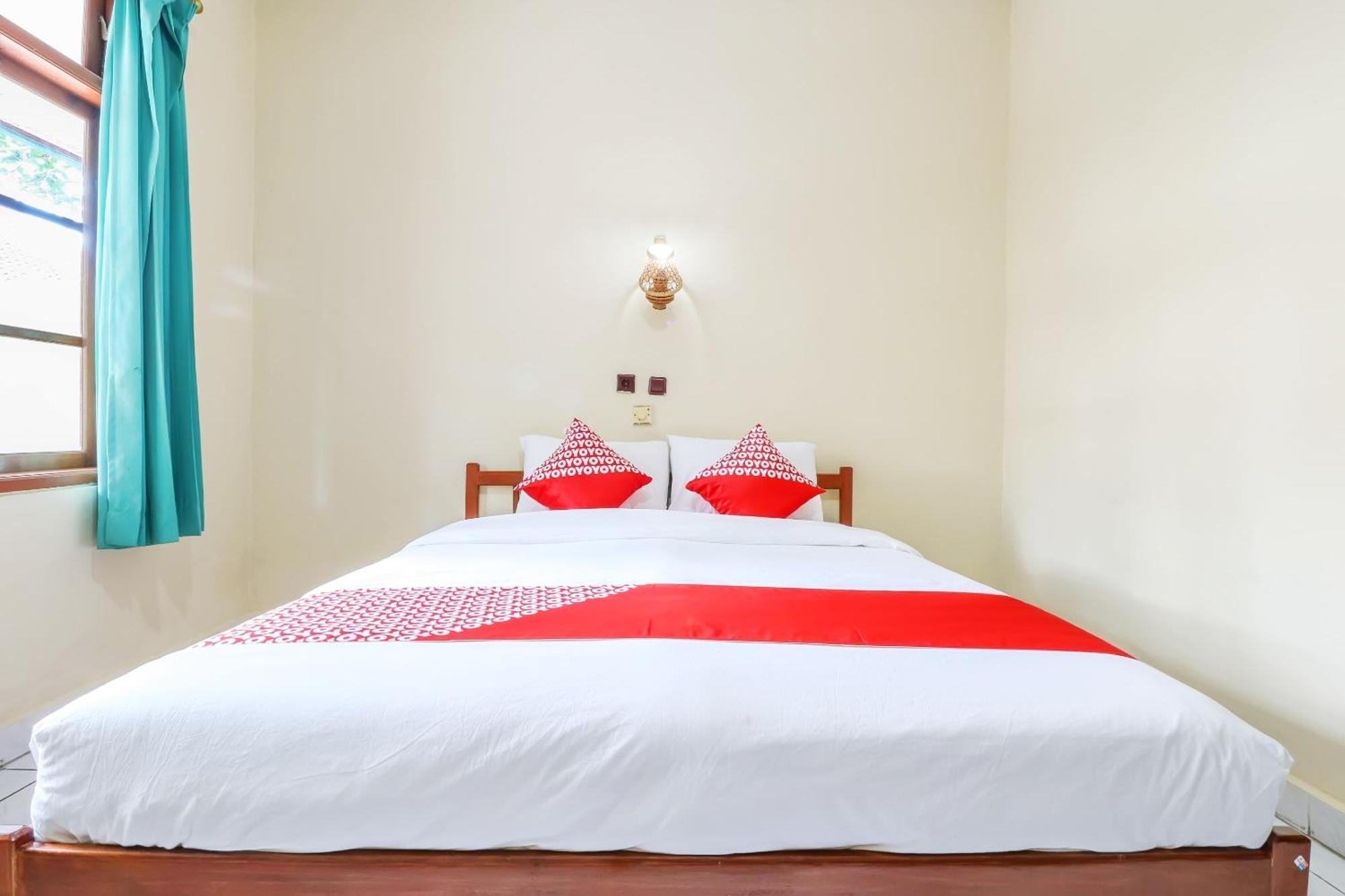 OYO 1654 Maha Bharata Kuta Inn Legian  Bagian luar foto